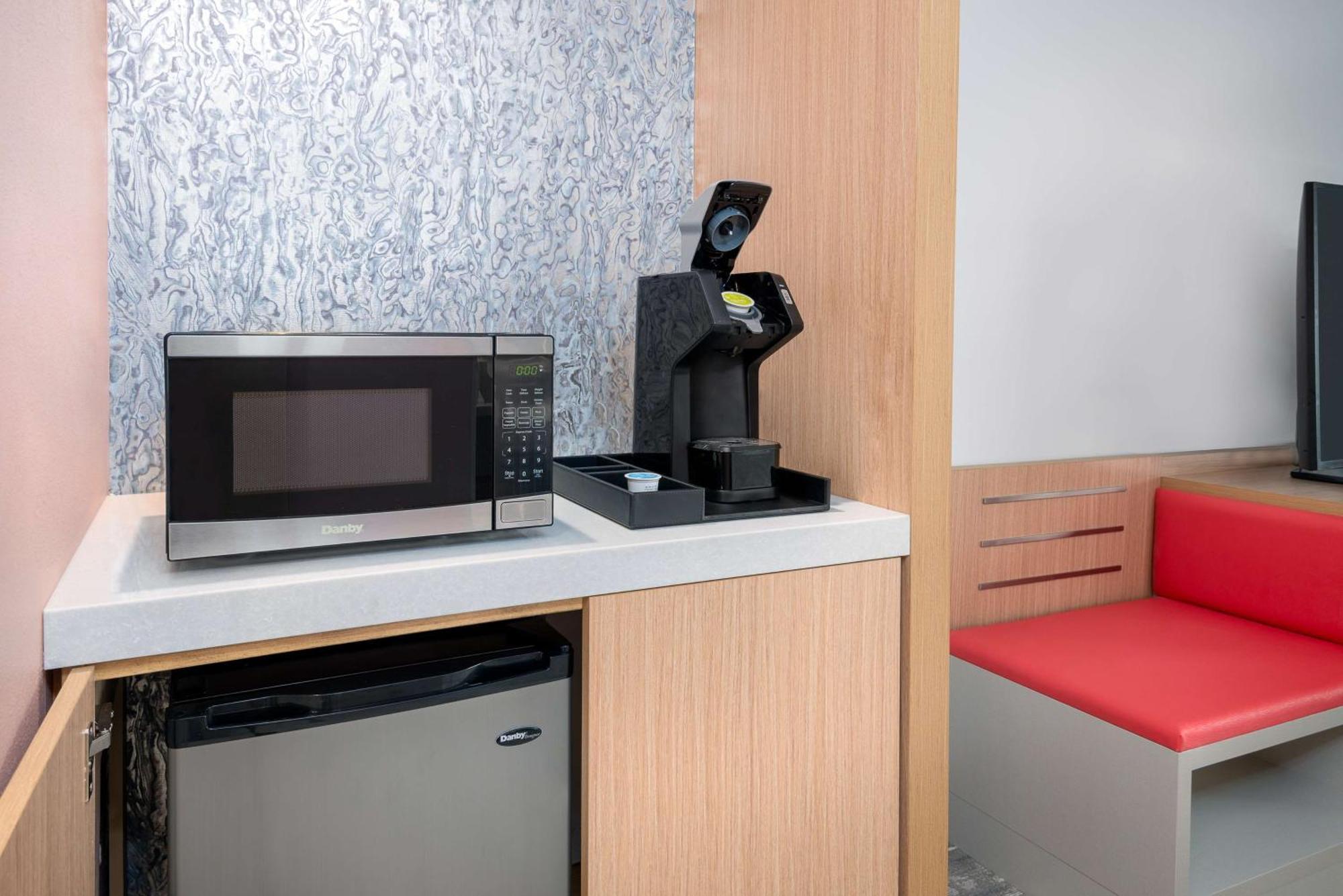 Hilton Garden Inn Panama City Airport, Fl Exterior photo